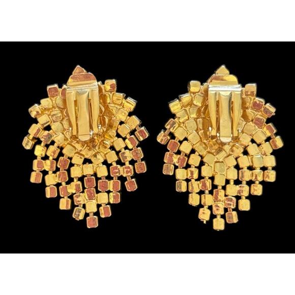 Beautiful Waterfall Rhinestone Goldtone Dangle Clip On 2” Earrings - Picture 3 of 8